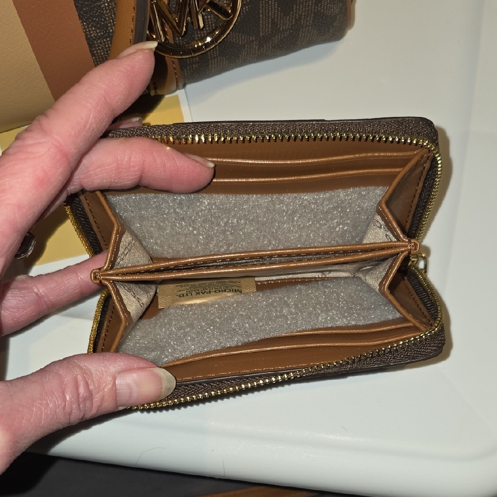 Michael Kors Brown and Tan Striped Satchel with Matching Wallet - Picture 13 of 15